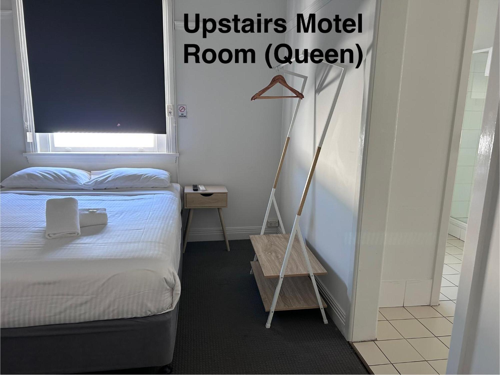 Australian Hotel Motel Yass Exterior photo